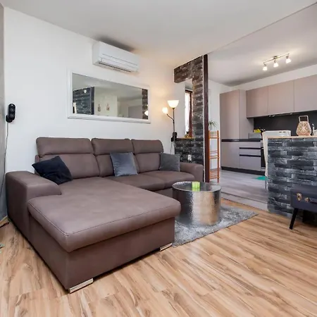 Διαμέρισμα Stefan Ρόβινι